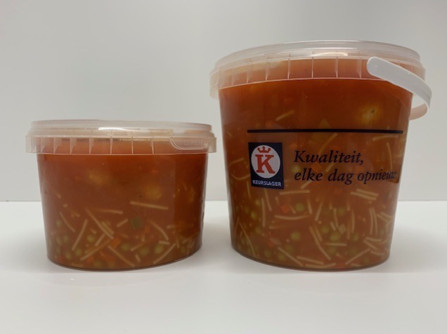 Tomatengroentesoep met balletjes
